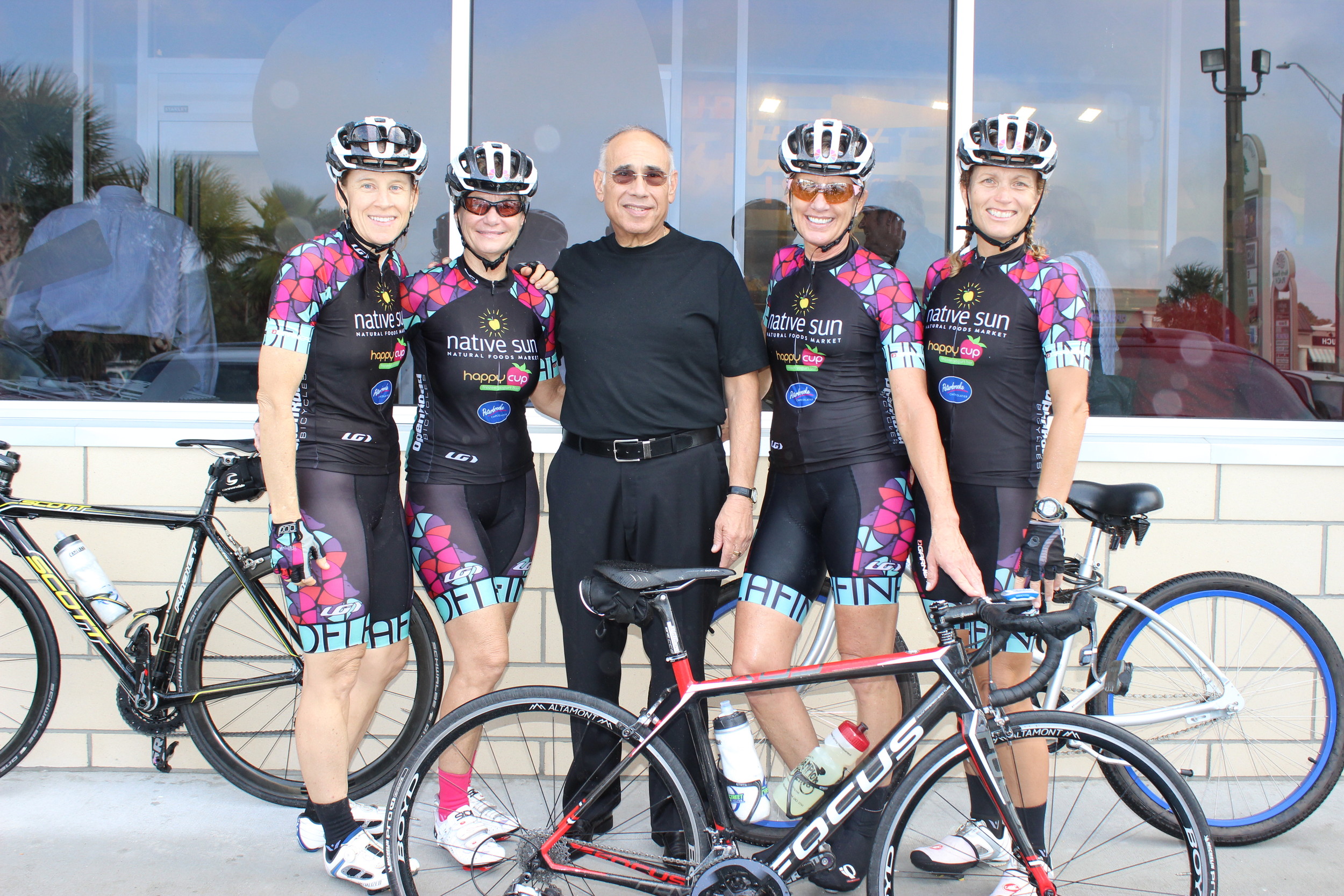 DelaFina Racing group with Mel Gottlieb, Native Sun founder Aaron Gottlieb’s father. The amateur women’s racing team is sponsored by Native Sun.