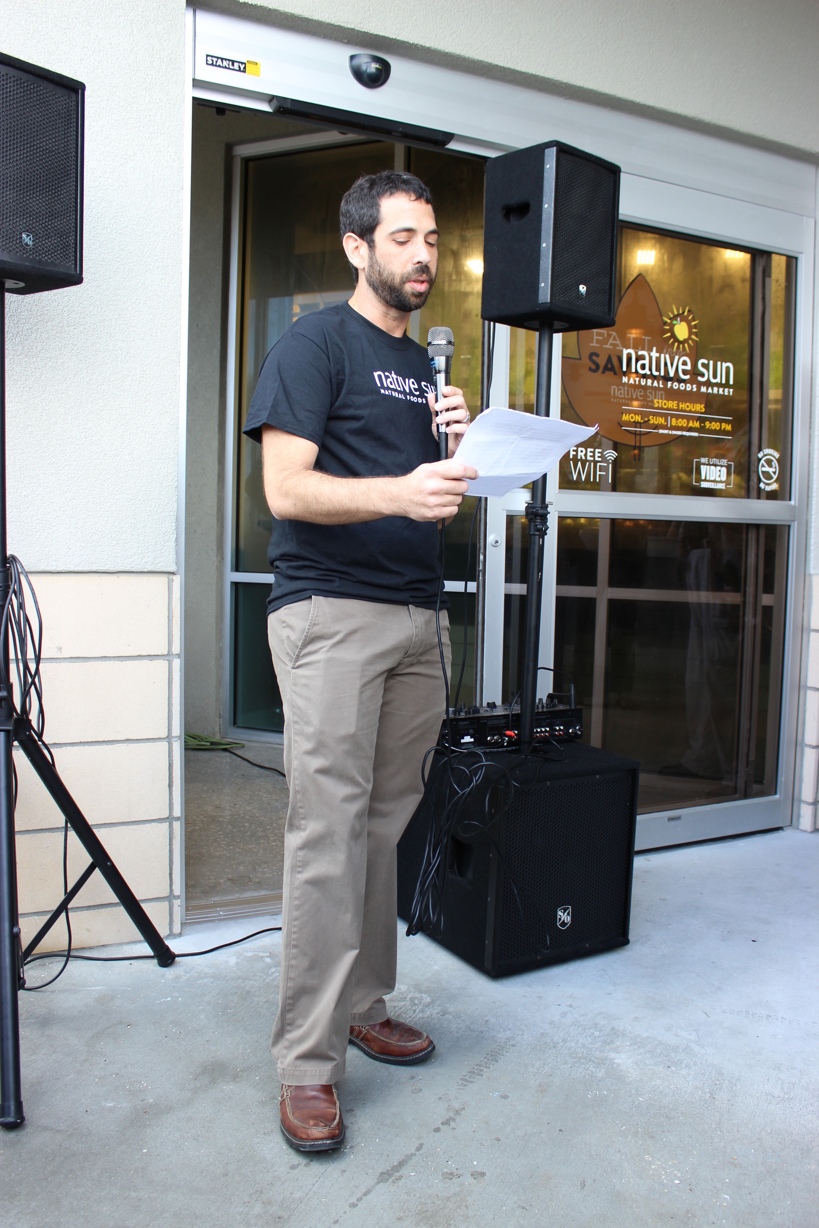 Aaron Gottlieb, founder of Native Sun, makes a short speech before the ribbon cutting.