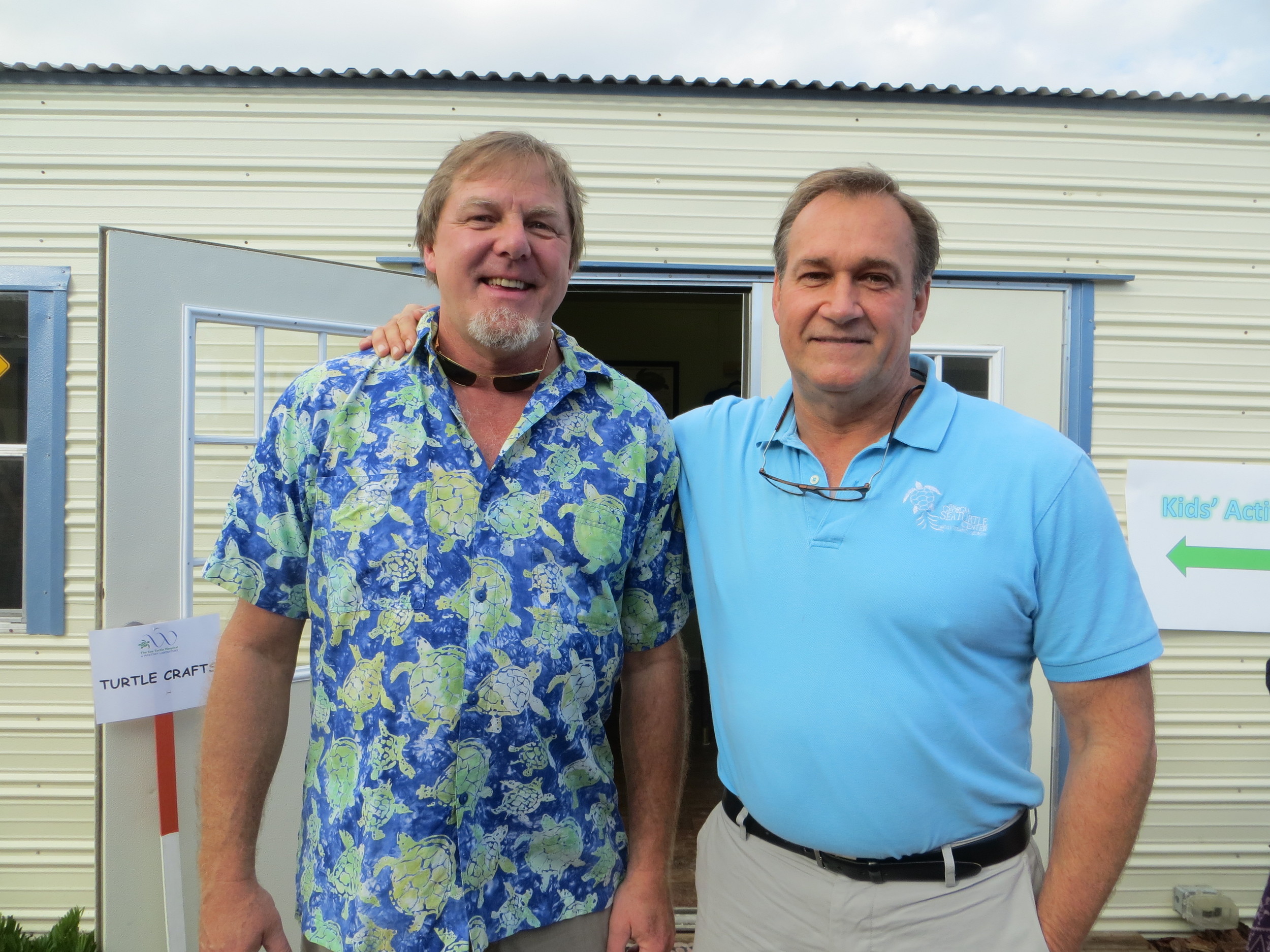 Director of the Whitney Laboratory, Mark Martindale, Ph.D with Dr. Terry Norton, D.V.M., director and veterinarian of the Georgia Sea Turtle Center located on Jekyll Island.