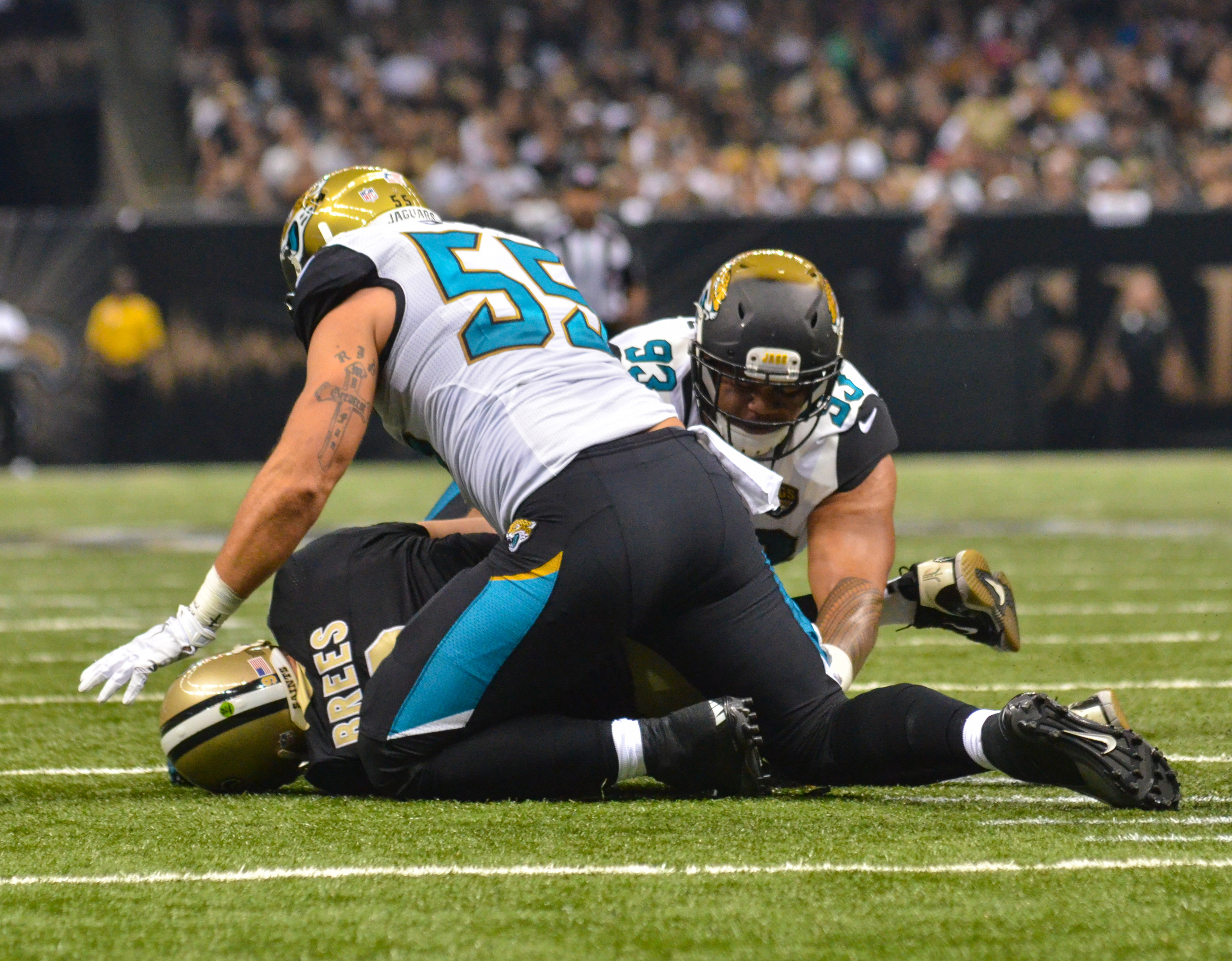 The Jaguars sacked Saints’ QB Drew Brees once in the 38-27 loss. Middle linebacker Paul Posluszny (51) got him for a 10-yard loss. The Saints finished with 537 total yards, the most allowed under third-year Jaguars coach Gus Bradley.