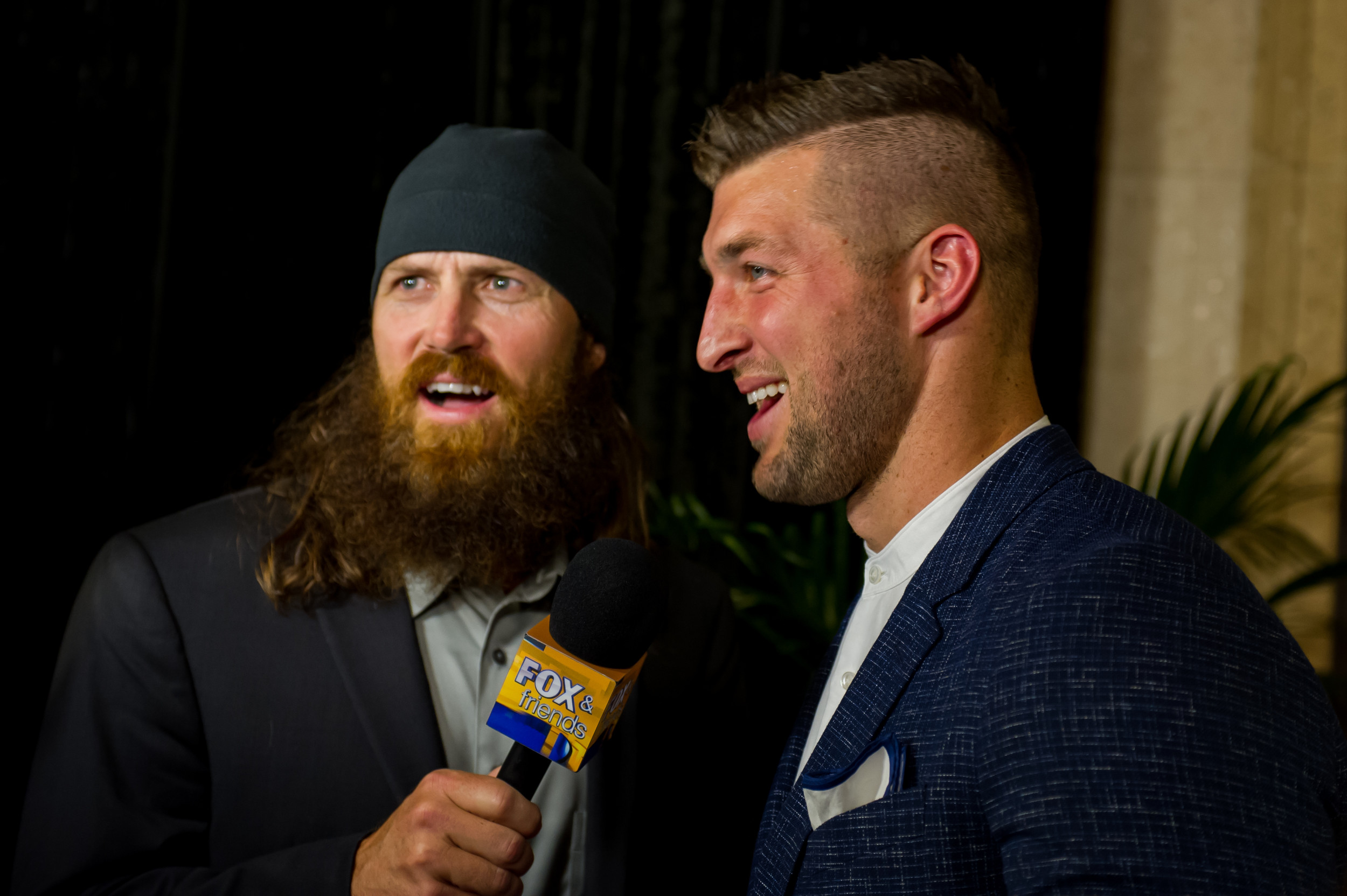 Duck Dynasty’s Jase Robertson interviewed Tim Tebow on Friday night at the Tim Tebow Foundation Annual Charitable Gala and 6th Celebrity Golf Classic, hosted at TPC Sawgrass. The Friday night gala raised money to help fund the foundation’s seven areas of outreach. The next day, celebrities took to the course for a golf classic. The Tim Tebow foundation aims to bring faith, hope and love to make dreams come true for children with life-threatening illnesses.