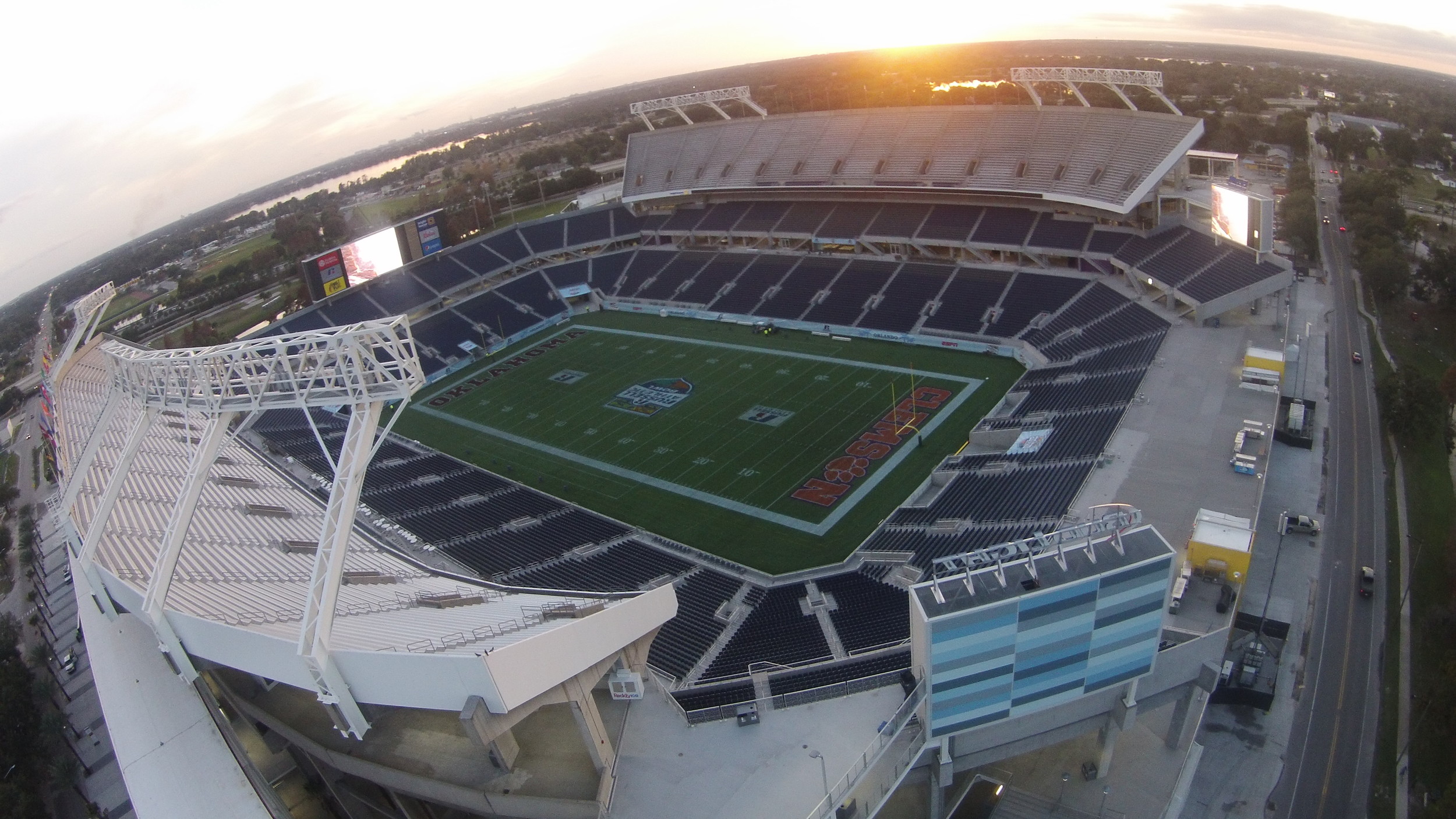 Orlando’s historic Citrus Bowl, now Camping World Stadium, underwent a $207.7 million reconstruction in 2014, re-opening as a state-of-the art venue ready to host world class events. 