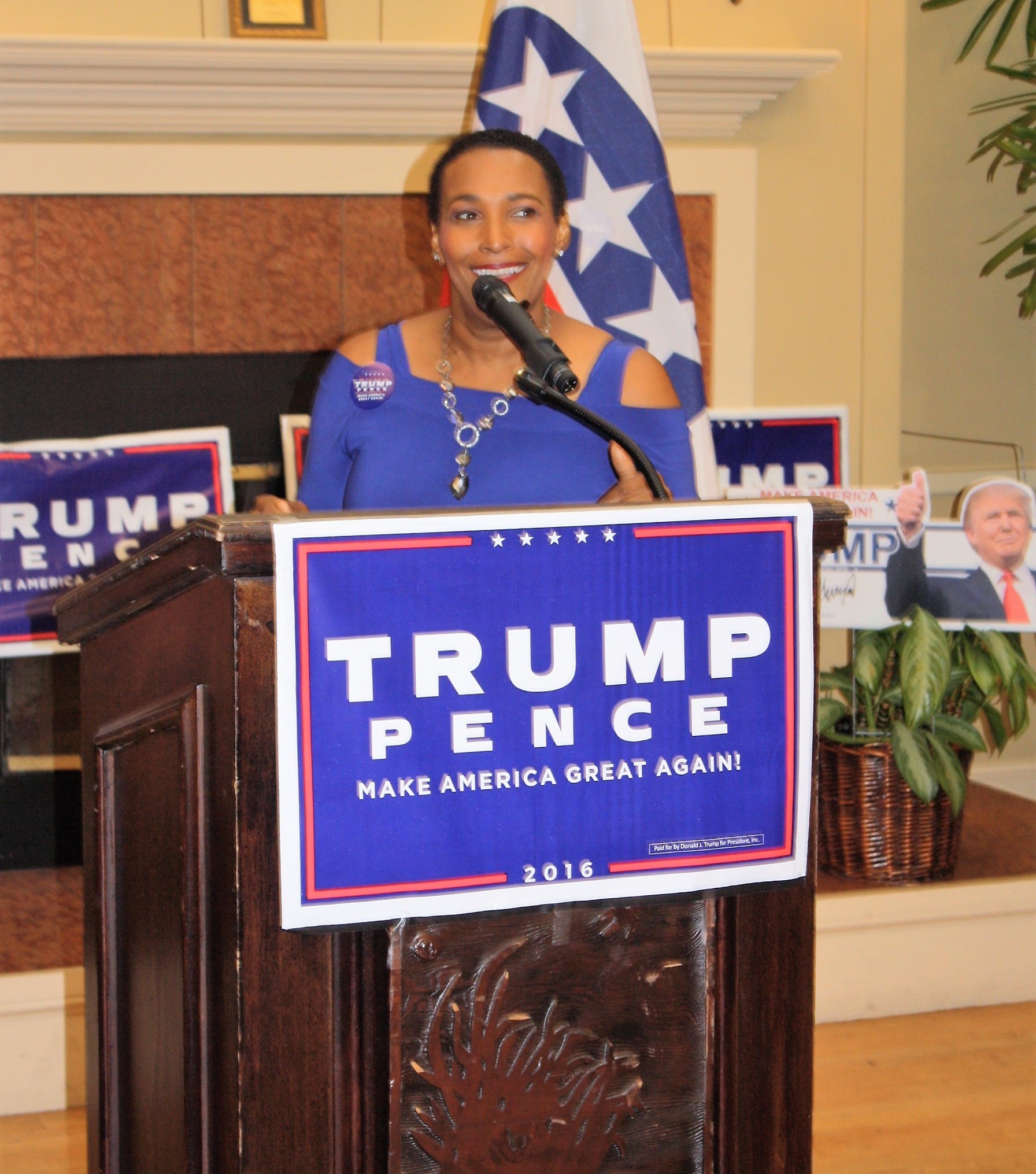 Congressional candidate and Trump supporter Glo Smith