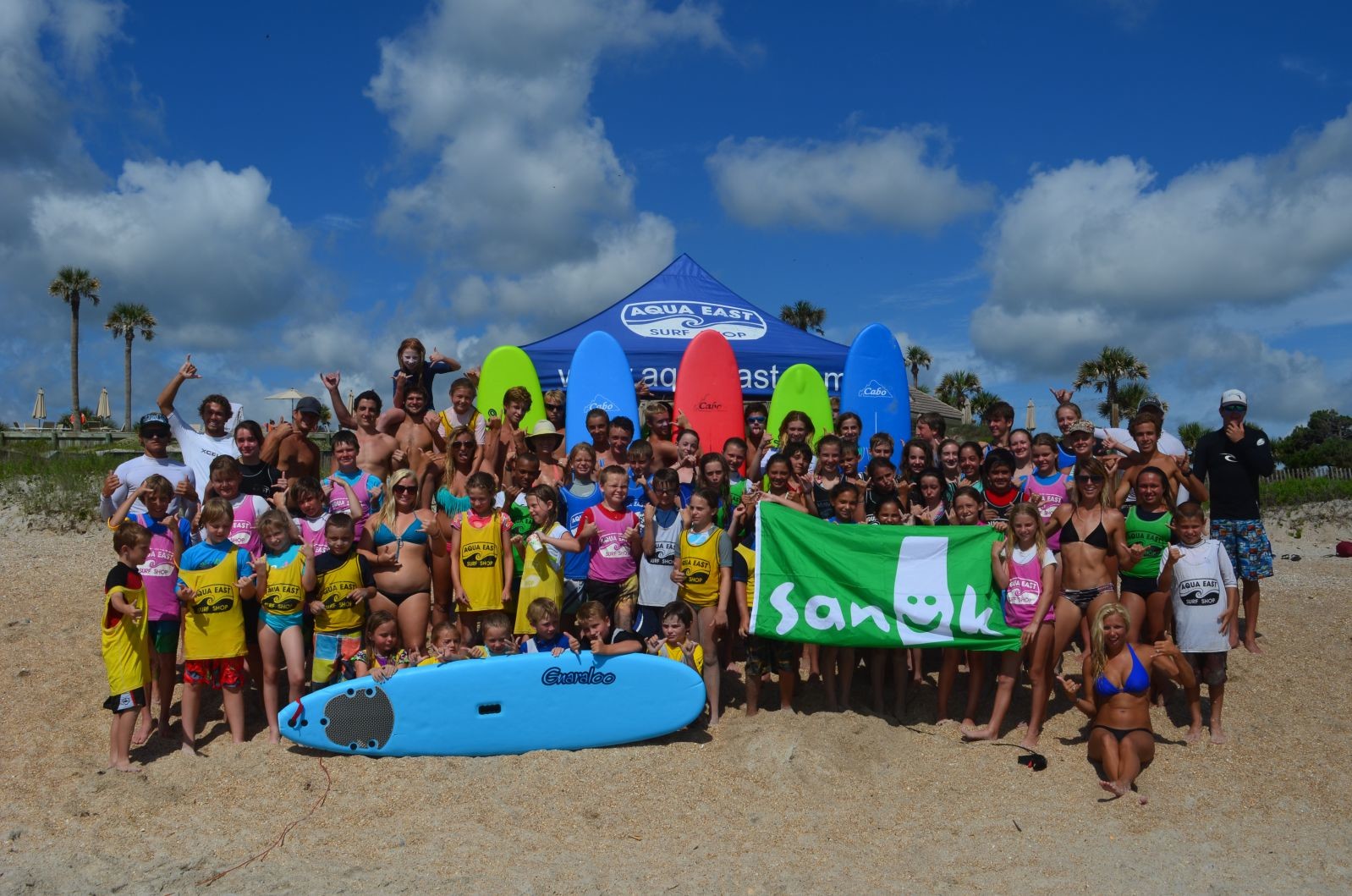 A group of campers gathers at the end of Surf Into Summer Surf Camp.