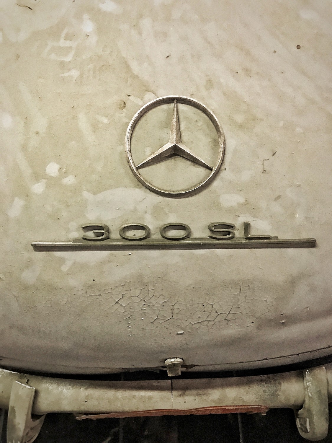 The 1954 Mercedes-Benz 300SL Gullwing Coupe is displayed as it was discovered in the Ponte Vedra storage unit. The Gullwing will be shown at the Amelia Island Concours d’ Elegance, which takes place March 7-10.