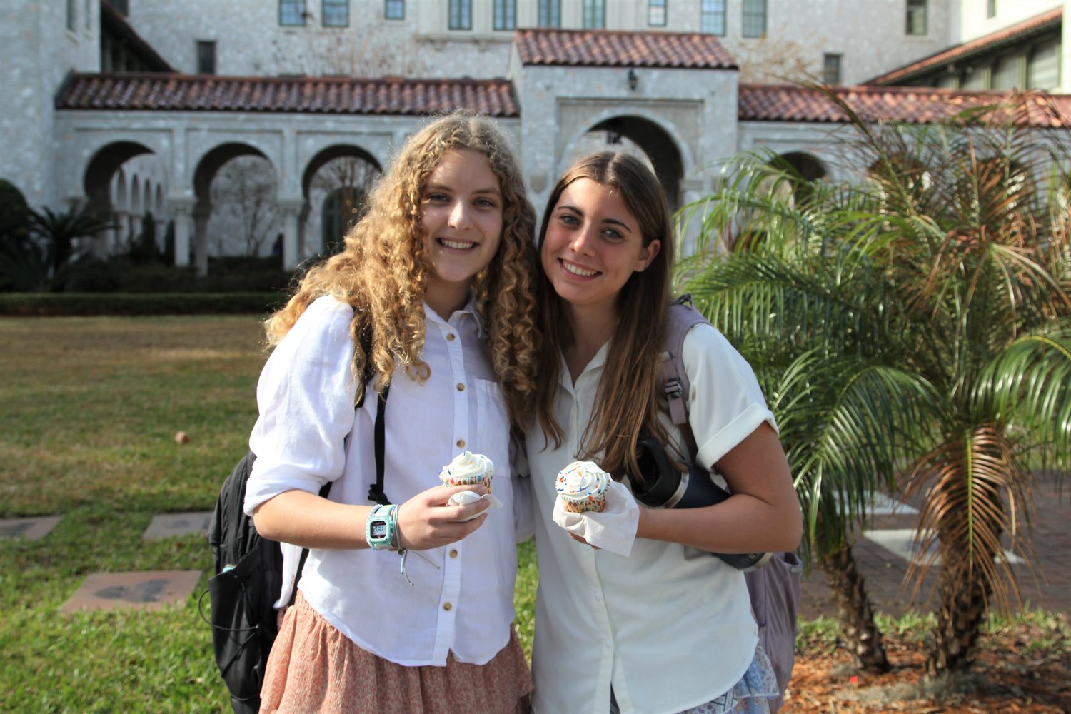 Two Bolles students prepare to enjoy their Founders’ Day cupcakes.